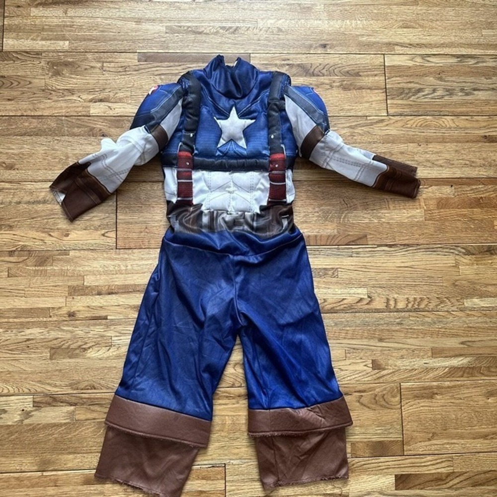 Captain America Muscle Costume Size‎ Small 2t